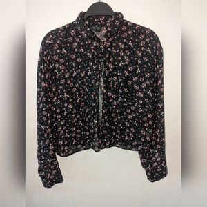 Floral cropped top
